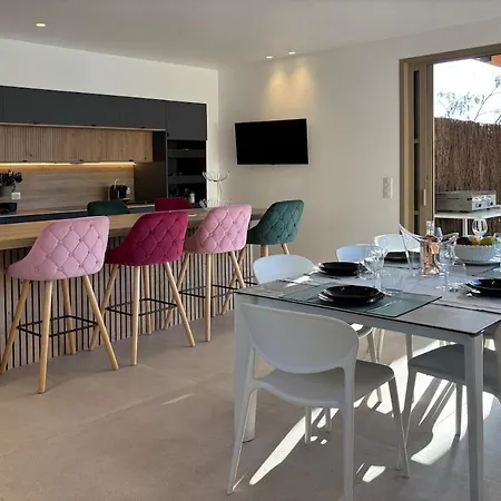 Harmony Modern 5 Etoiles With Pool For 12 People 빌라